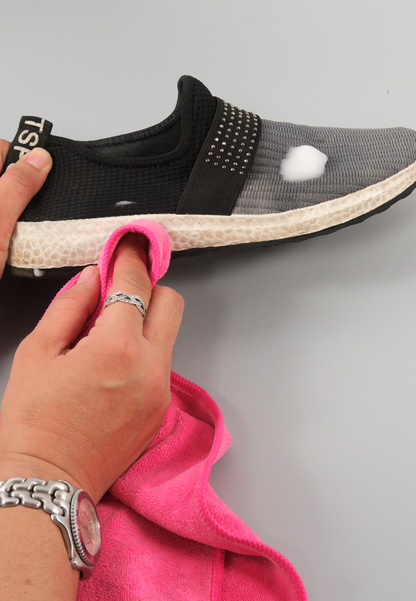 โฟมทำความสะอาดรองเท้า No.95  - Sneakers Shoe Foam Cleaner  150 มล.