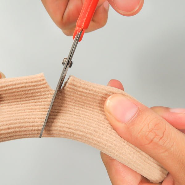 ปลอกซิลิโคนสวมนิ้วเท้า แบบสวม No.61 - Toe Sleeves Protectors Relief