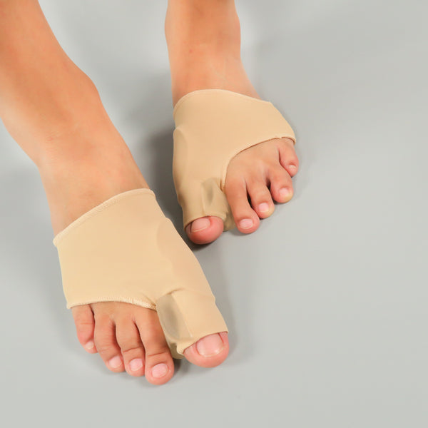 แผ่นซิลิโคนสวมพยุงหน้าเท้า แบบสวม มีเจลคั่นนิ้วเท้า No.75 - Gel Pad Bunion Protector Sleeves